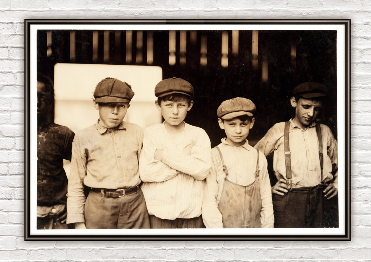 Lewis Hine Youngsters on day shift, Alexandria, Virginia, 1911
